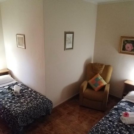 Apartament Casa Vacanze Niko Ap Cir Cni00247 Sirmione Bagian luar foto