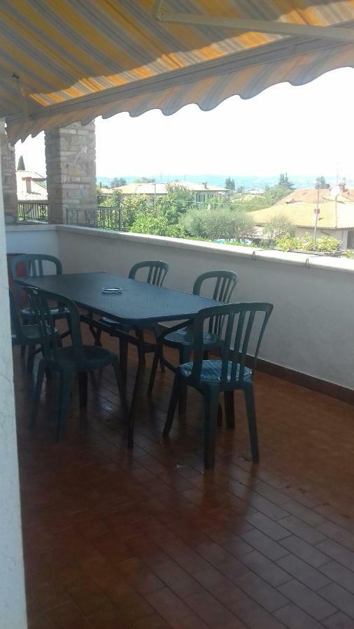 Apartament Casa Vacanze Niko Ap Cir Cni00247 Sirmione Bagian luar foto
