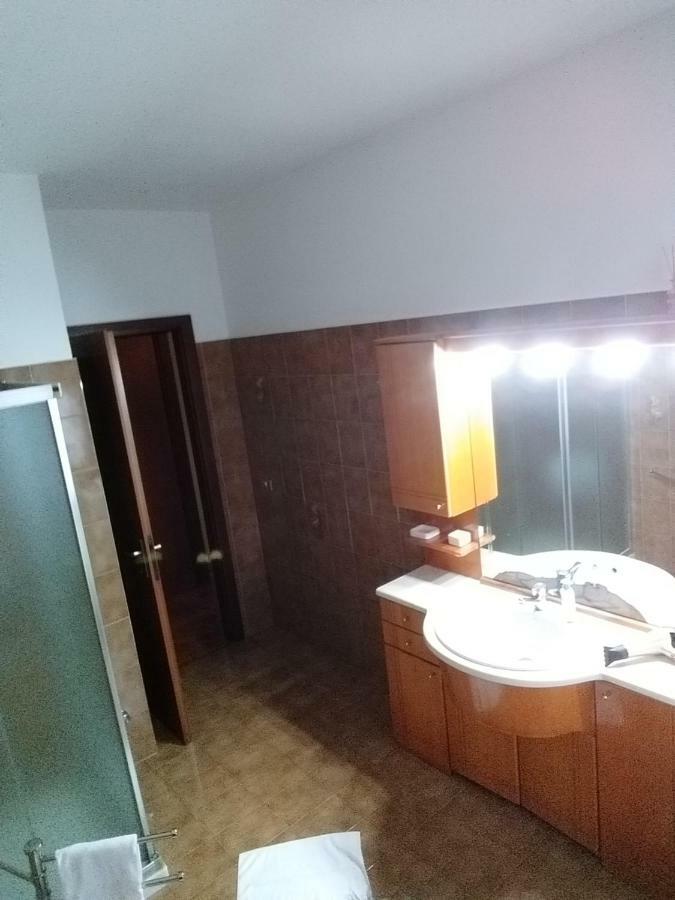 Apartament Casa Vacanze Niko Ap Cir Cni00247 Sirmione Bagian luar foto