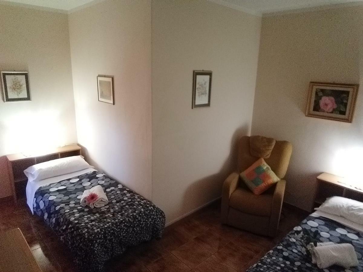 Apartament Casa Vacanze Niko Ap Cir Cni00247 Sirmione Bagian luar foto